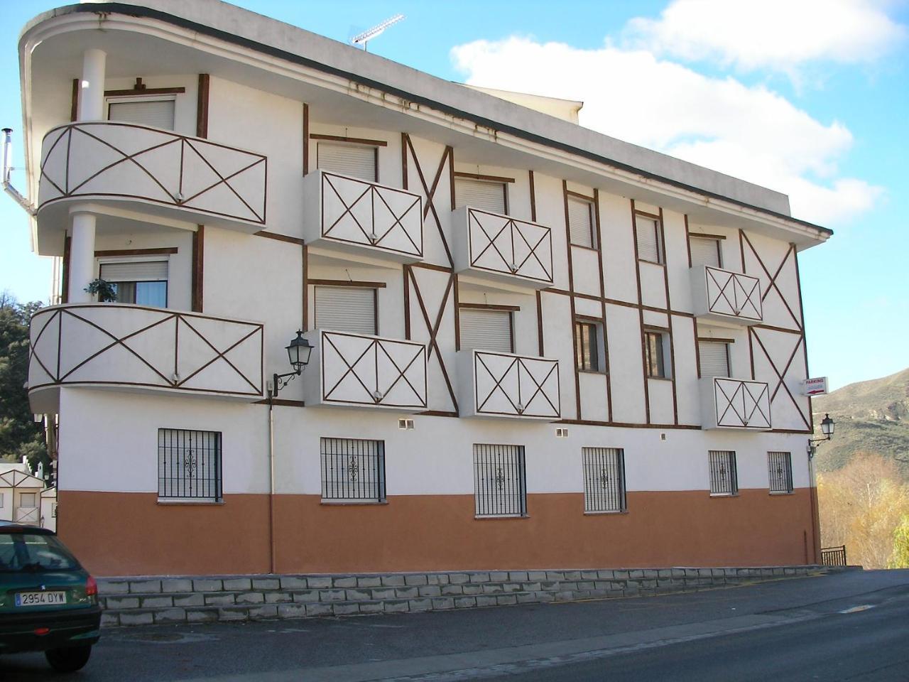 Apartamentos Duquesa Sierra Nevada ピノス・ヘニル エクステリア 写真