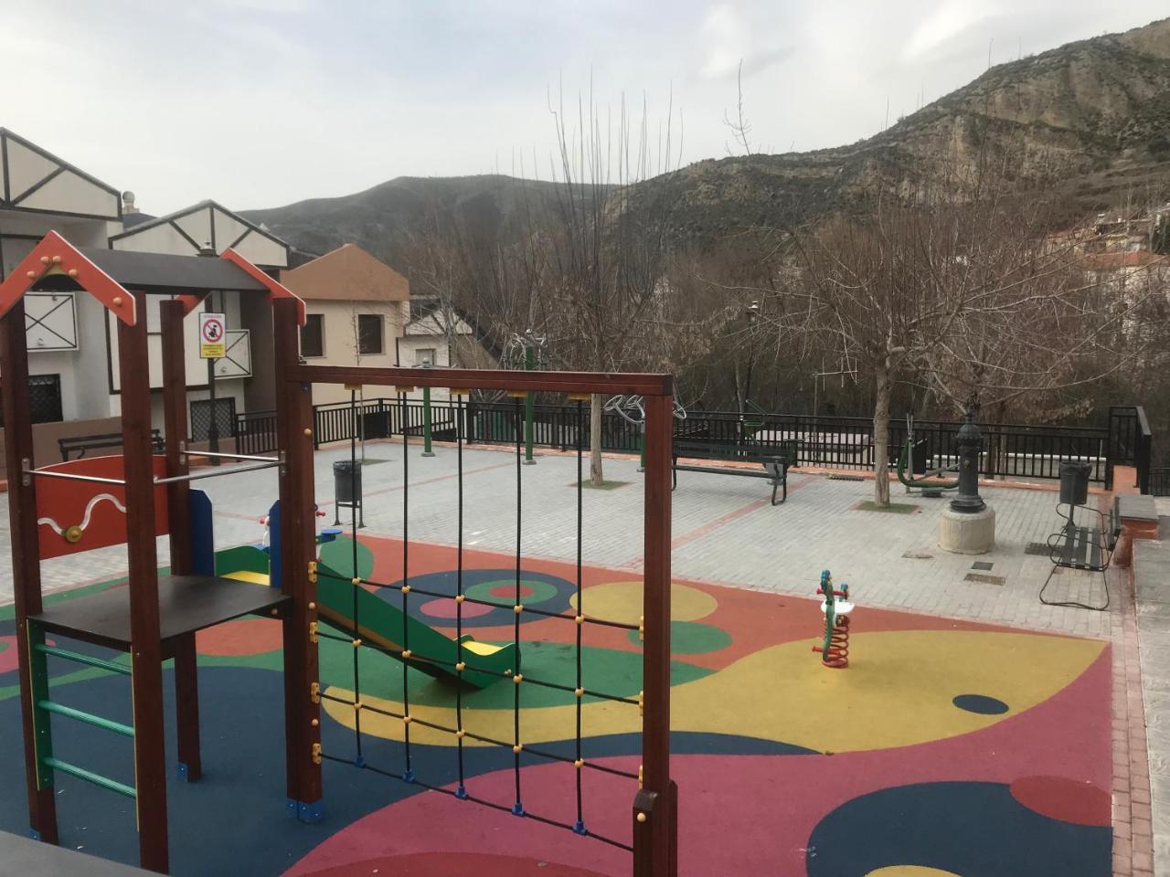 Apartamentos Duquesa Sierra Nevada ピノス・ヘニル エクステリア 写真